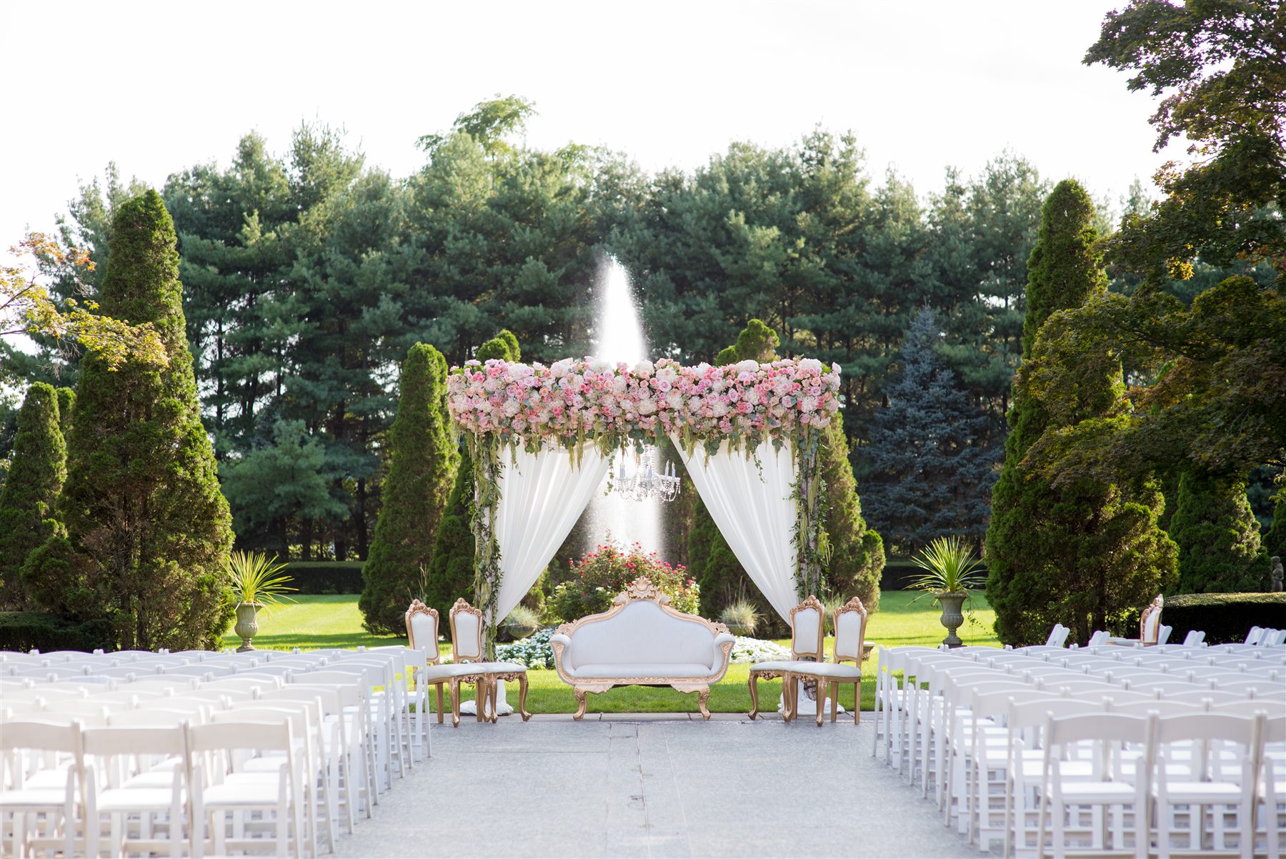 The ceremony, the fountain, the garden